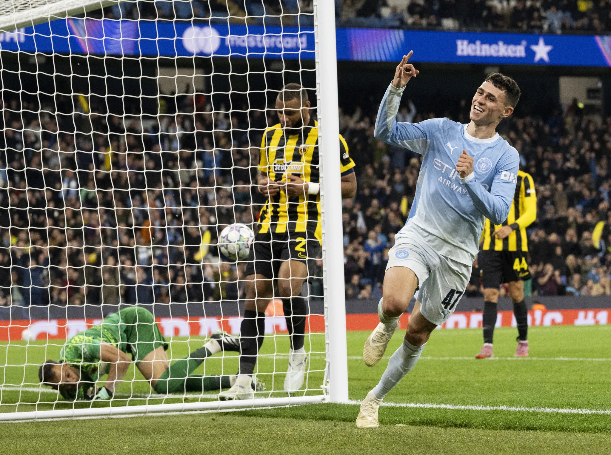 Şampiyonlar Ligi'nde Gol Yağmuru: PSG Barcelona'yı Devirdi