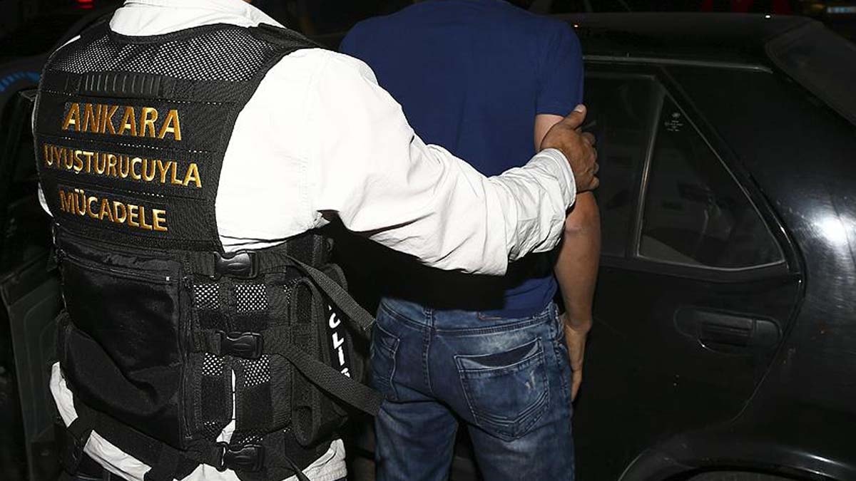 Samsun'da 16 kilo skunk: Jandarma personeli gözaltında