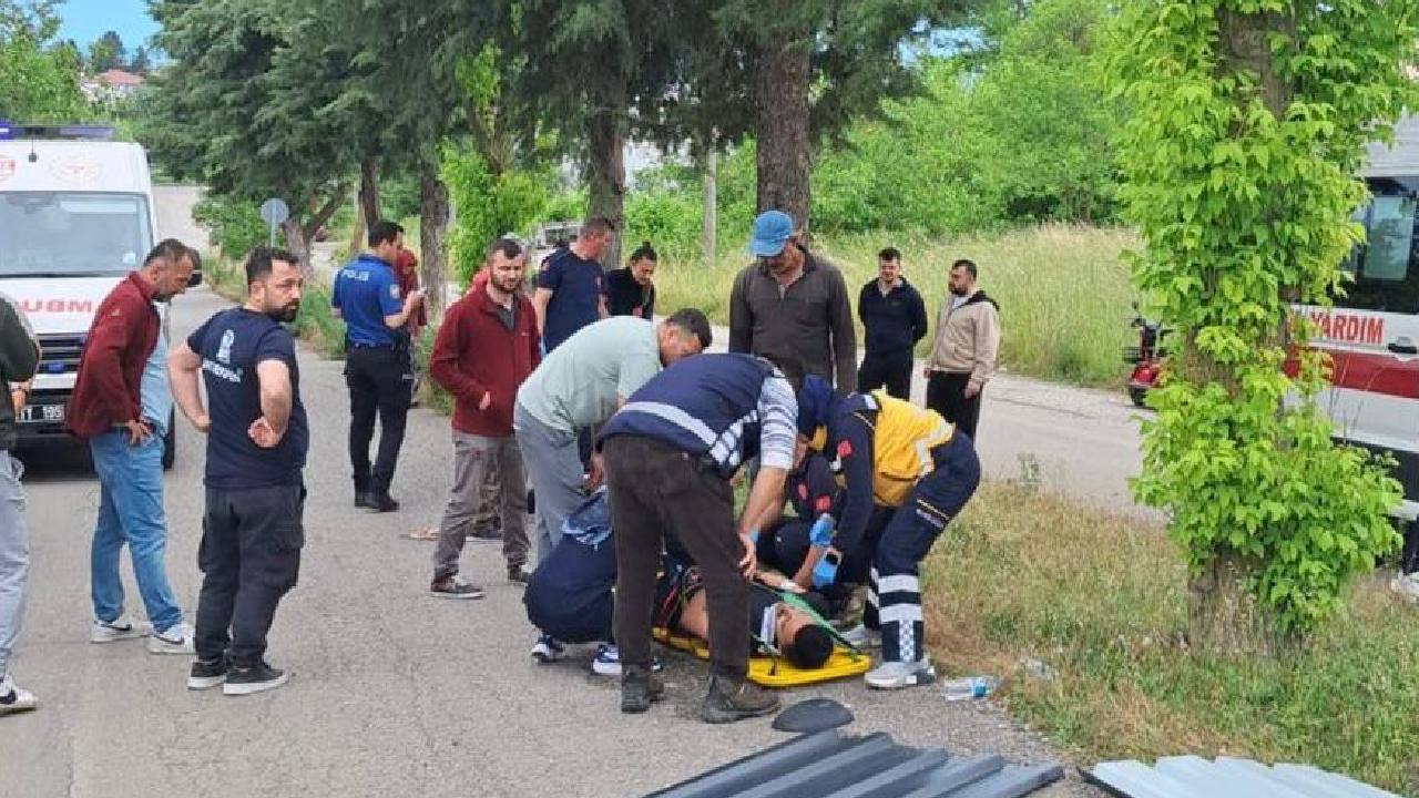 Samsun Atakum'da kamyonet ile kamyon çarpıştı: 5 yaralı