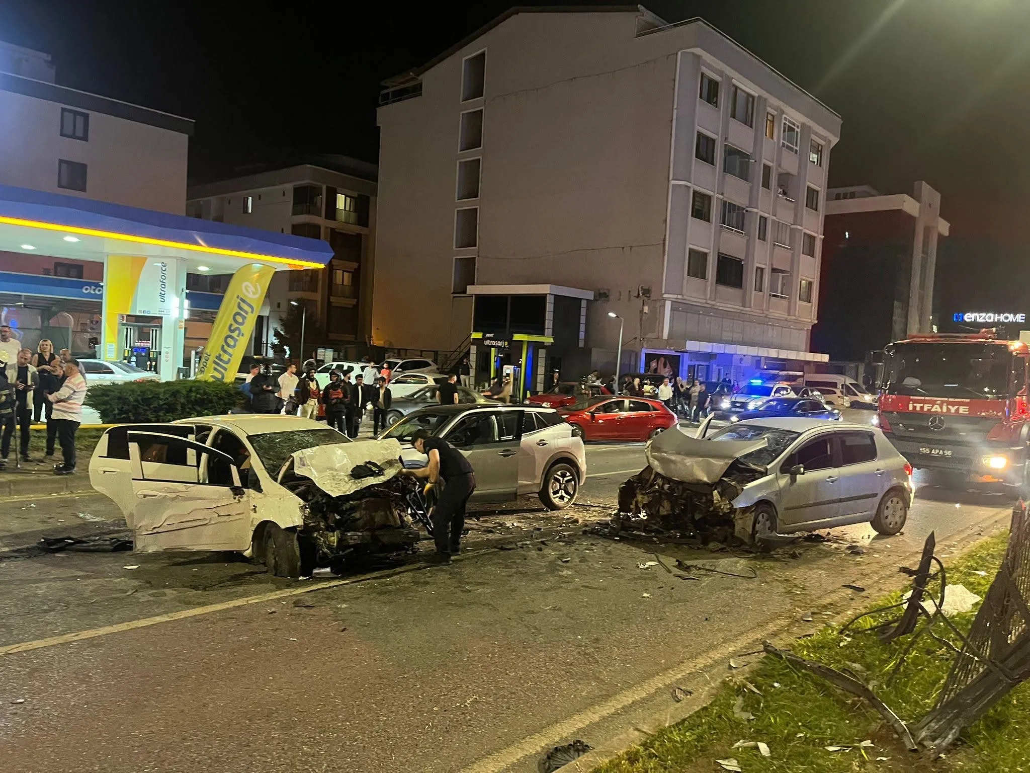 Samsun Atakum'da zincirleme trafik kazası: 5 yaralı