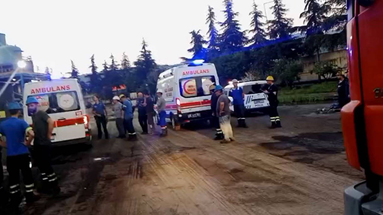 Samsun'da demir çelik fabrikasında patlama: 2 işçi yaralandı
