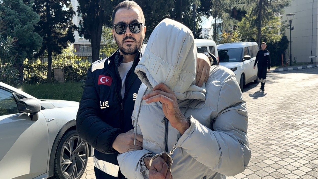 Samsun'da kıskançlık krizi: Eşini bıçakladı