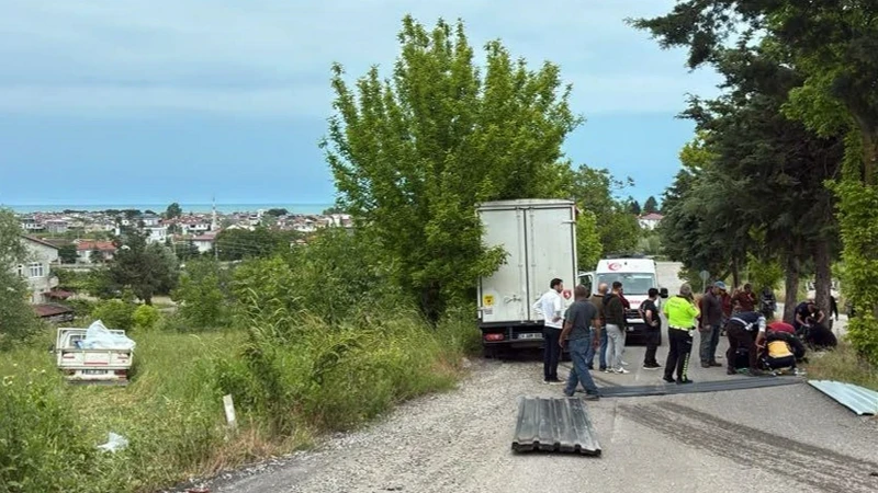 Samsun'da kamyonet ile pikap çarpıştı: 5 yaralı