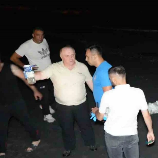 Samsun Sahillerinde Gizemli Toz ve Köpük Alarmı