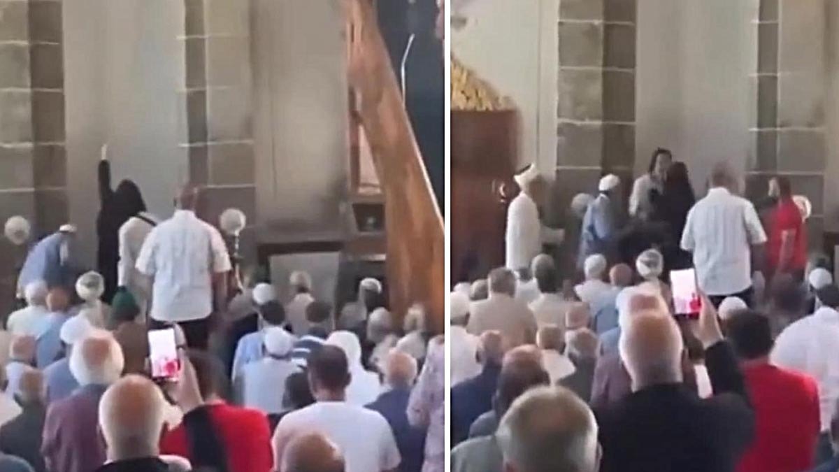 Samsun'da Camiye Giren Kadın Cemaati Karıştırdı
