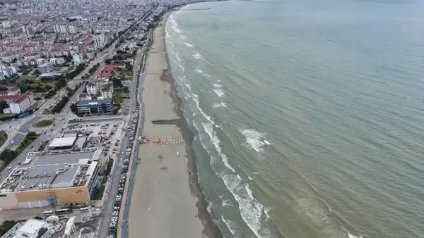 Samsun'da deniz yasağı: Olumsuz hava şartları nedeniyle vatandaşlara uyarı