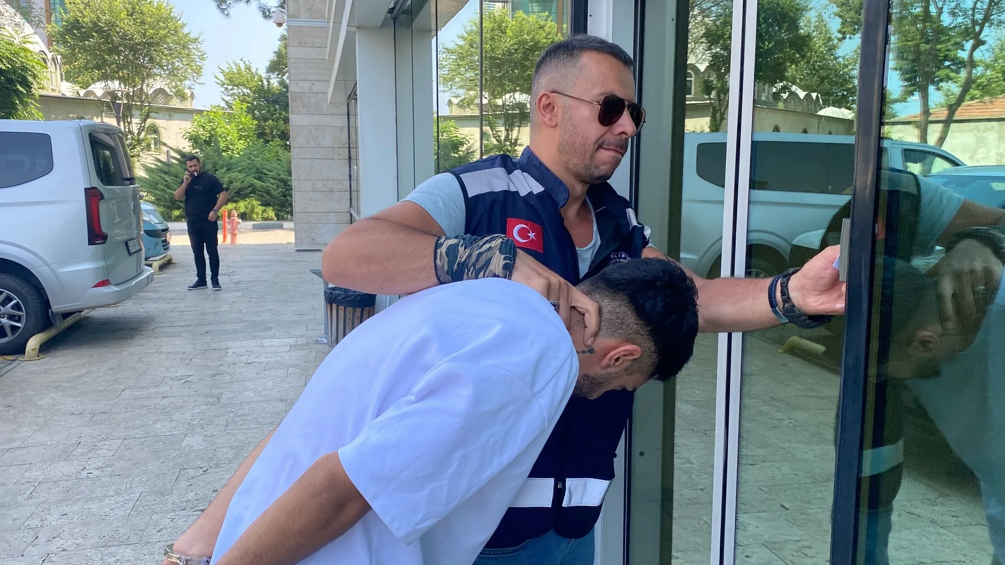 Samsun'da vahşet: Kız arkadaşının kollarını kepçeyle yaktı