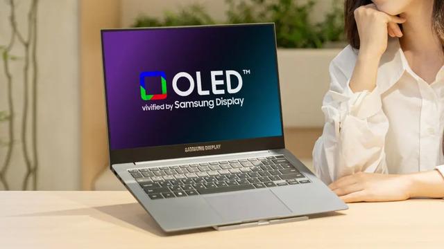 Samsung, 1600 Nit Parlaklık Sunan Yeni OLED Panelini Tanıttı