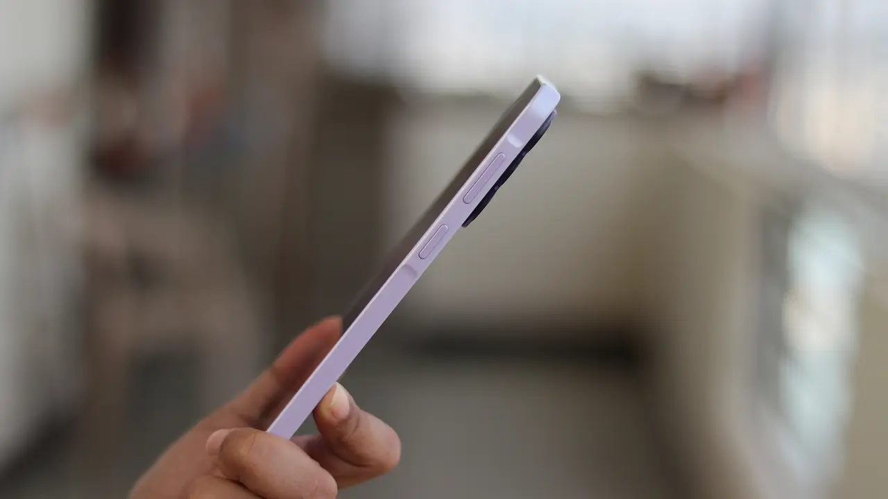 Samsung Galaxy A27 ile İnceltme Trendine Ara mı Veriyor