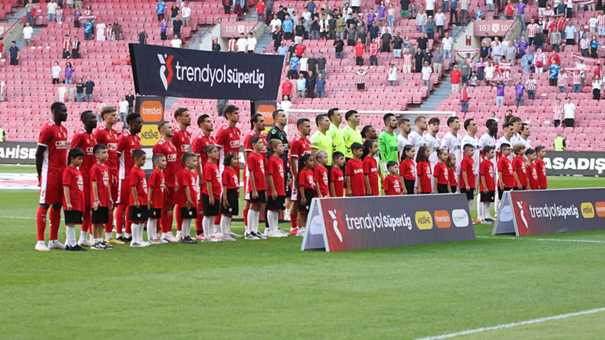 Samsunspor'da 7 futbolcu özel programda, 5 oyuncu milli takımda