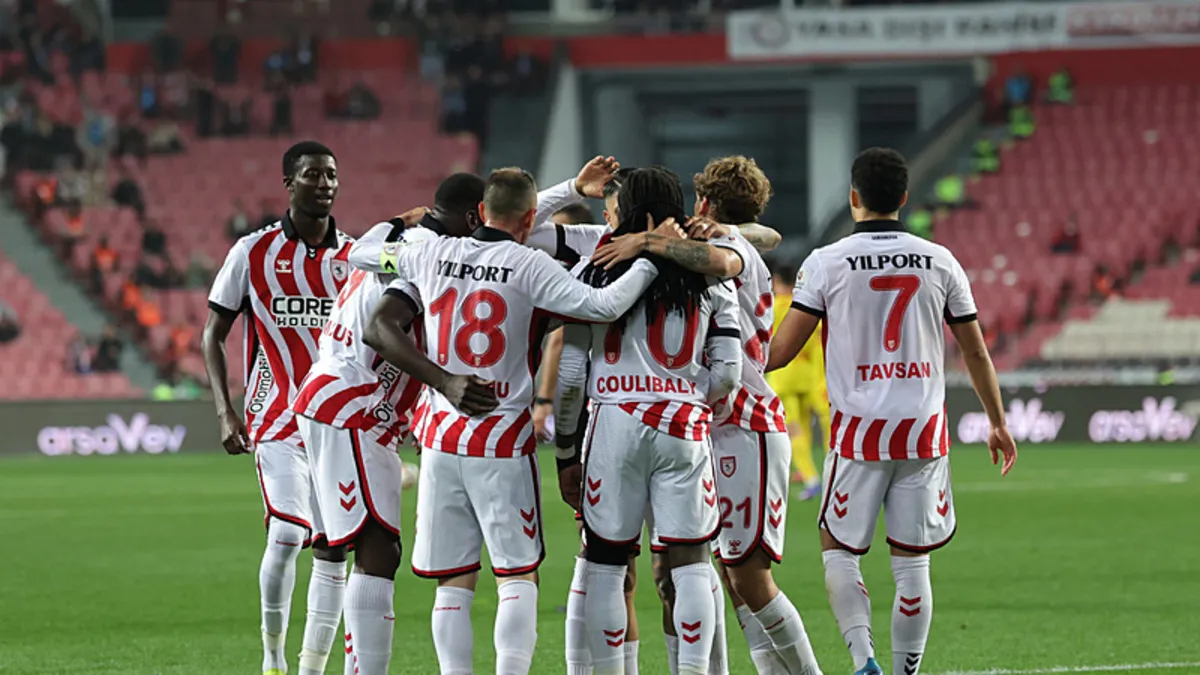 Samsunspor, Konferans Ligi'nde Türk takımları arasında zirvede