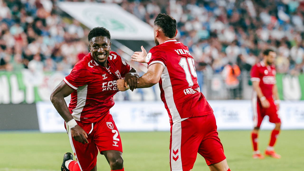 Samsunspor Karadeniz Derbisinde Rizespor'u Deplasmanda 2-0 Yendi