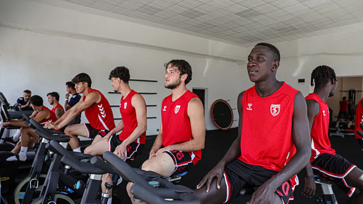 Samsunspor'da yeni sezon mesaisi: Nuri Asan Tesisleri'nde ilk antrenman