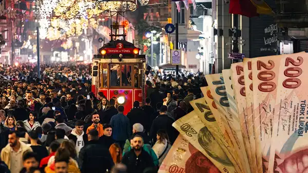 Sanayi İstihdamı Geriledi, Hizmet Sektörü Yükselişte