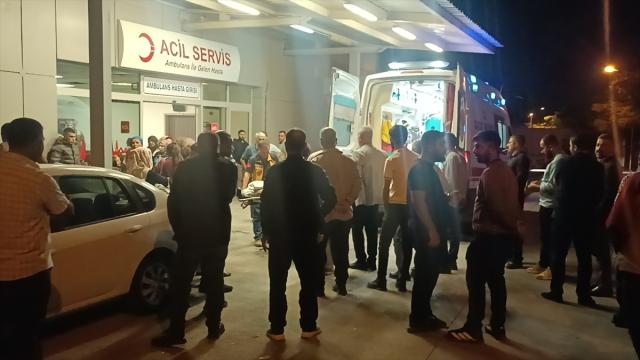 Şanlıurfa Birecik'te kafa kafaya çarpışma: 1 ölü, 7 yaralı
