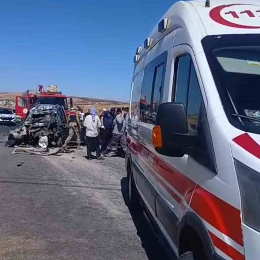 Şanlıurfa Bozova'da feci kaza: 4 ölü, 2 yaralı