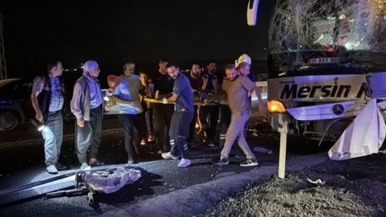Şanlıurfa'da Otobüs Kazası: 13 Yaralı