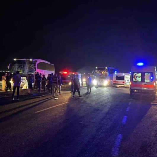 Şanlıurfa'da Otobüs Kazası: 13 Yaralı
