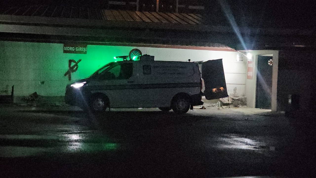 Şanlıurfa'da Otomobil Şarampole Devrildi: 3 Ölü, 1 Yaralı