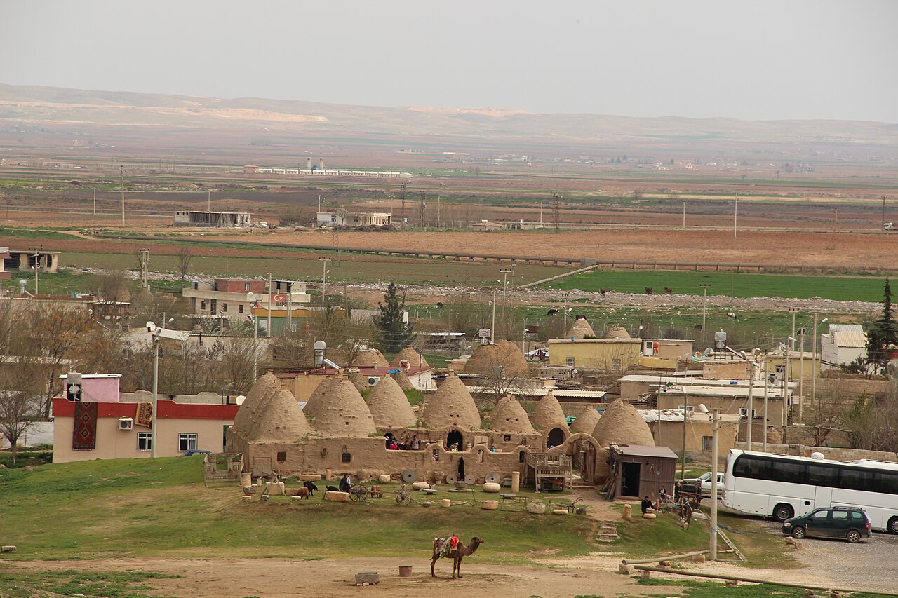 Şanlıurfa'da Termometreler 47 Dereceyi Gösterdi: Sıcaklık Rekoru Gölgede Yaşamı Zorlaştırıyor