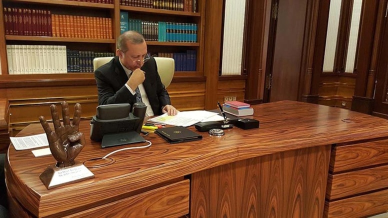 Saray'a Sunulan Anketten İktidara Kötü Fon Krizi Oy Kaybettiriyor