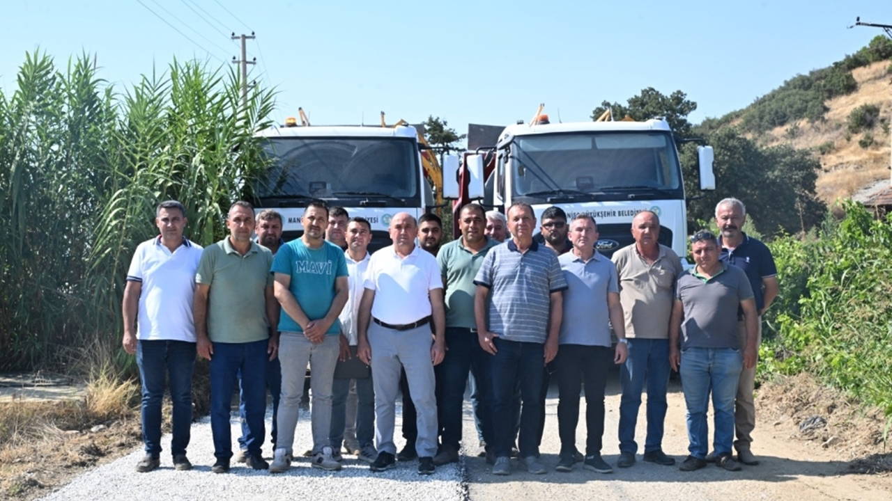 Sarıgöl'de Üzüm Hasadı Öncesi Yollar Yenileniyor