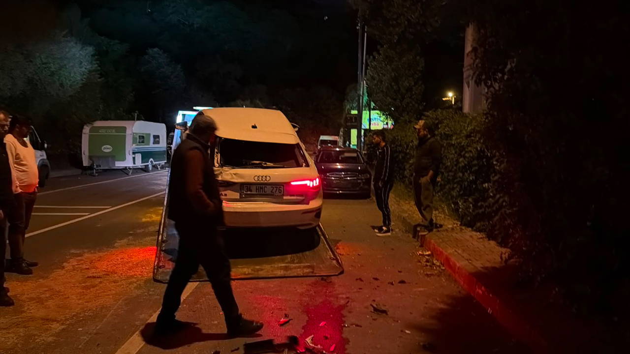 Sarıyer'de Sürücü Kontrolü Kaybetti: Park Halindeki 6 Araca Çarptı, 3 Yaralı