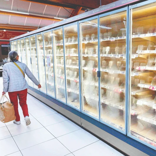 Savaş Yeni Cephelere Yayılıyor: Karadeniz ve Hürmüz'de Ticaret Gemileri Tehlikede