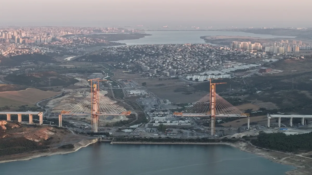 Sazlıbosna Köprüsü'nde 250 Tonluk Çelik Operasyonu
