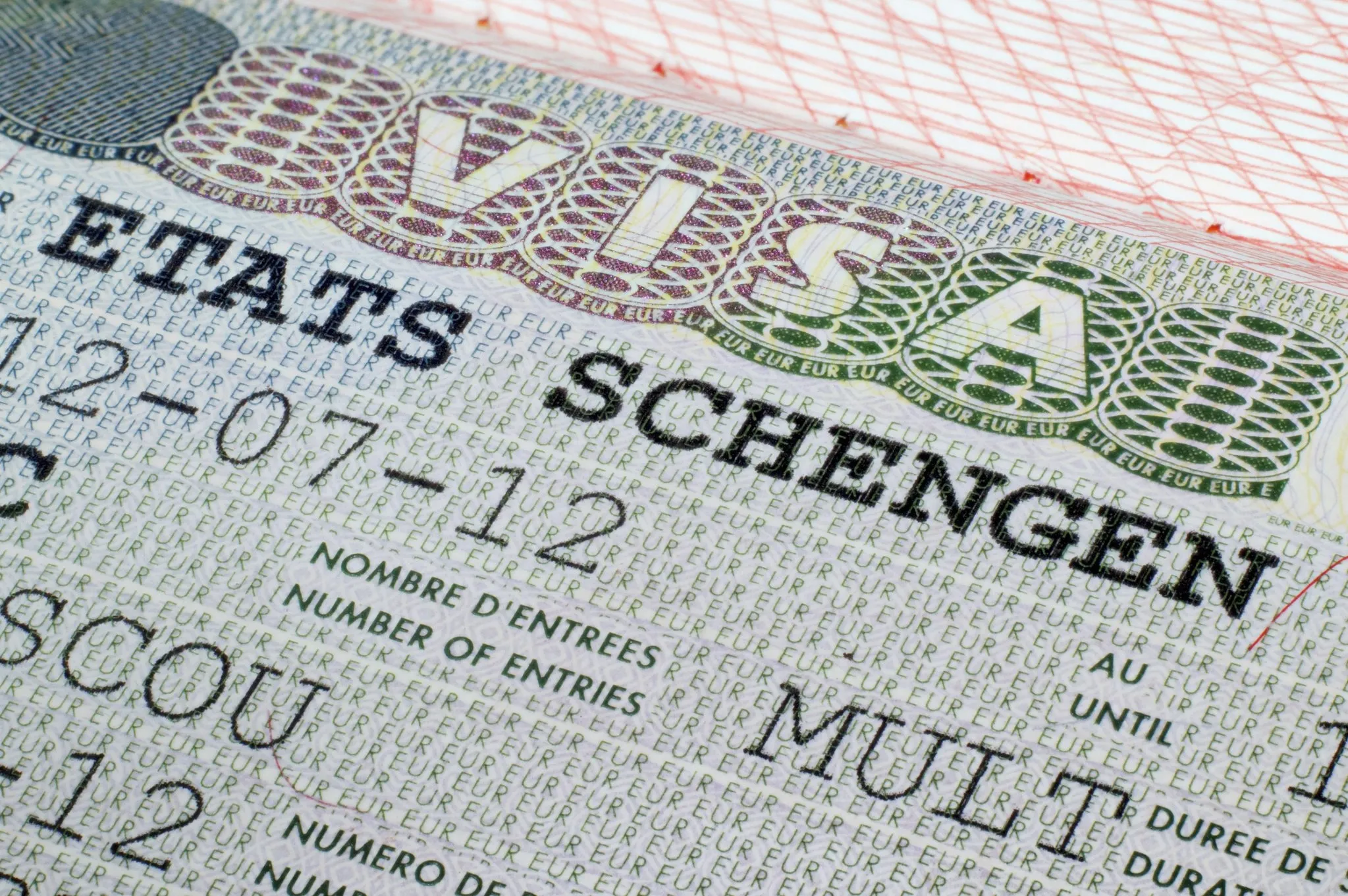 Schengen’de randevu krizi büyüyor! Karaborsa fiyatları 1.000 euroya dayandı