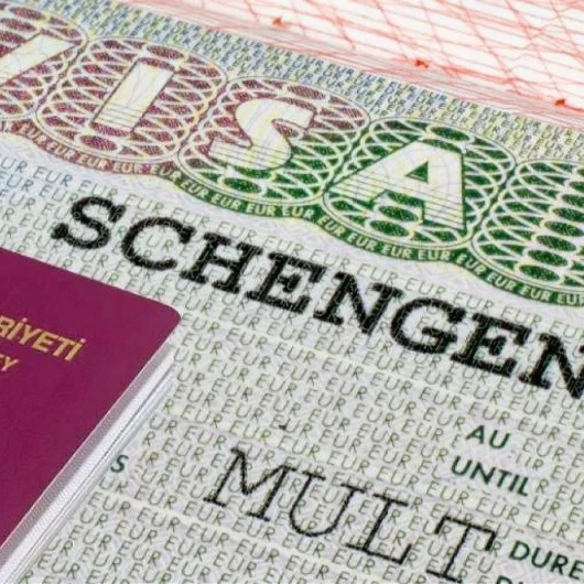 Schengen Vizesi Kabusu: Türk Vatandaşları İçin Artan Zorluklar