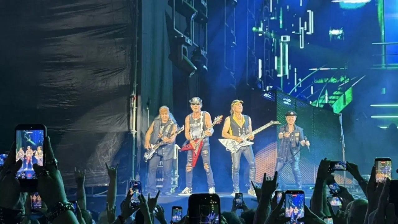 Scorpions 33 yıl sonra İstanbul'da unutulmaz konser verdi