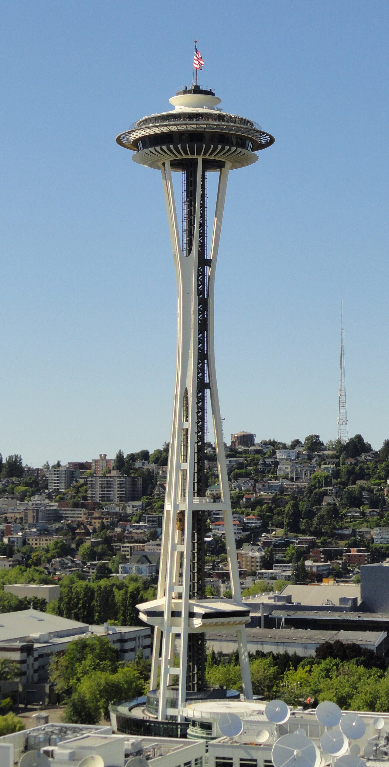Seattle'da Güvenlik Endişesi: 'Bite of Seattle' Etkinliğinde Silahlı Saldırı