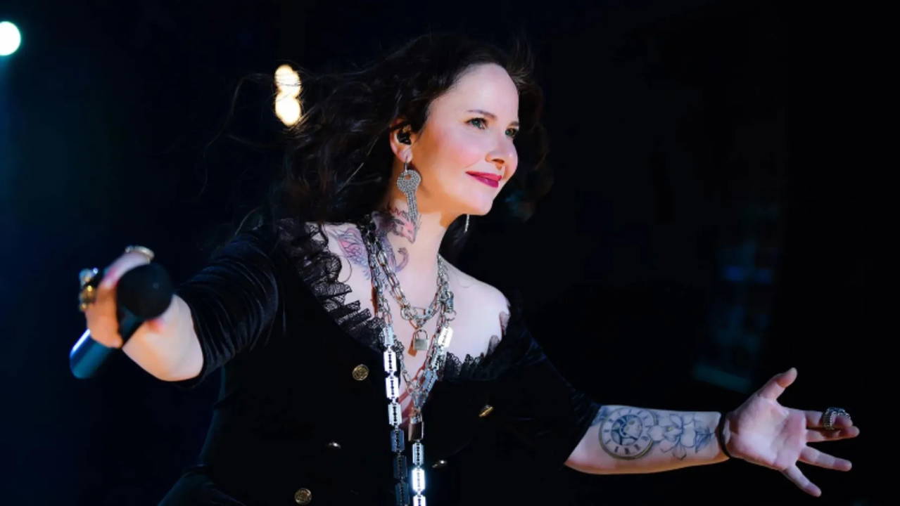 Şebnem Ferah'ın Yeni Konser Tarihleri Açıklandı
