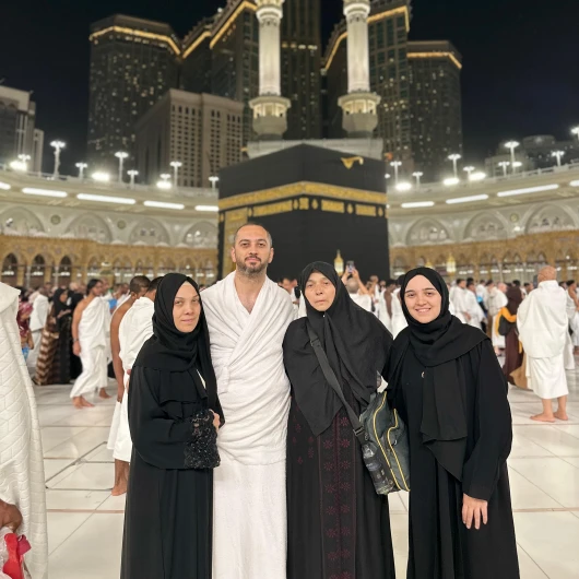 Seccade Tartışması Sonrası Suudi Arabistan'da Mahsur Kalan Aile