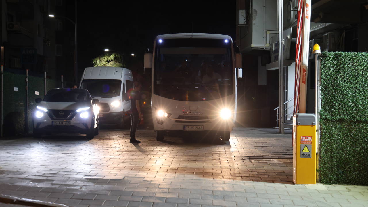 Seferihisar Belediyesi'ne operasyonda 20 kişi adliyede