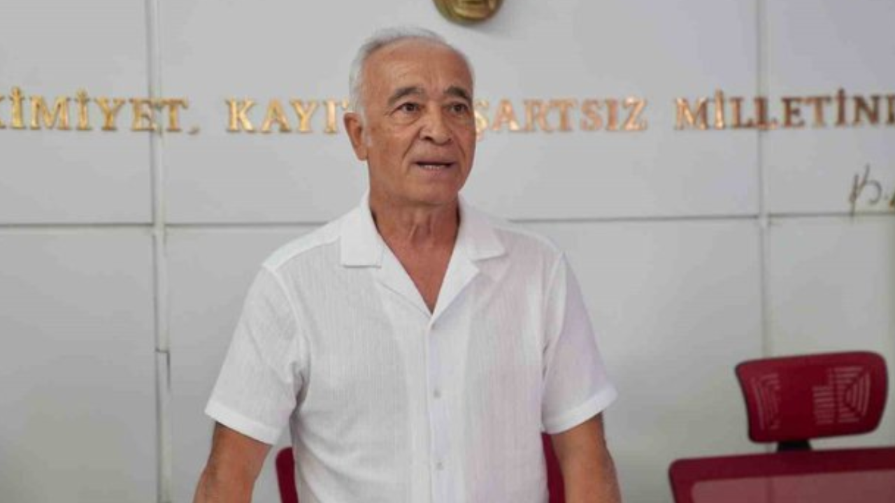 Seferihisar'da CHP'li Fuat Gümüş belediye başkan vekili seçildi