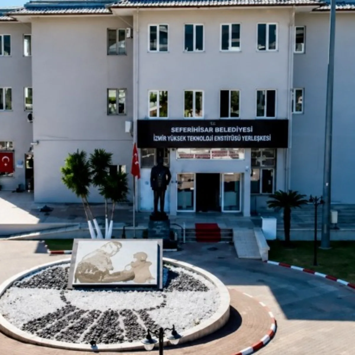 Seferihisar-Güzelbahçe yolsuzluk ağı: Günay'ın eşinden Ağbaba'ya 500 bin TL
