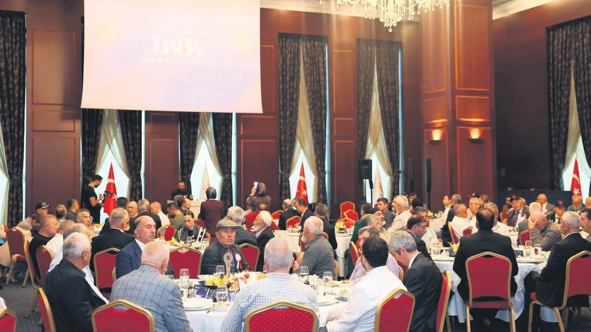Şehit babaları ve gazilere Babalar Günü'nde vefa programı