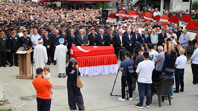 Şehit Jandarma Uzman Çavuş Mehmet Demirbaş Samsun'da Son Yolculuğuna Uğurlandı