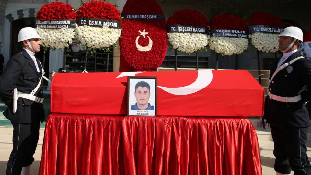 Şehit Polis Memuru Tayfun Baş Denizli'de Son Yolculuğuna Uğurlandı
