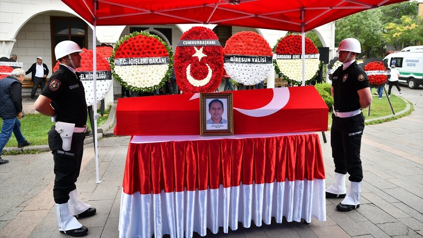 Şehit Polis Sarıyalçınkaya Giresun'da Toprağa Verildi