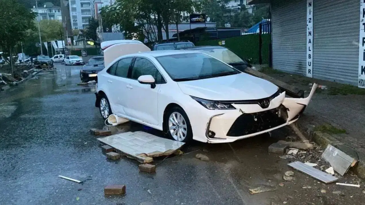 Sel mağduru araç sahipleri için hasar rehberi: Kasko şart mı
