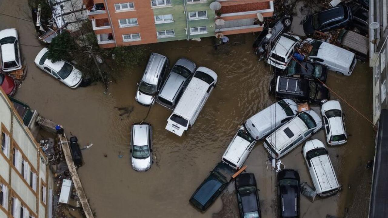 Sel Sonrası Otomotiv Uyarısı: Kasko Fiyatları Artacak, Elektrikli Araçlara Dikkat