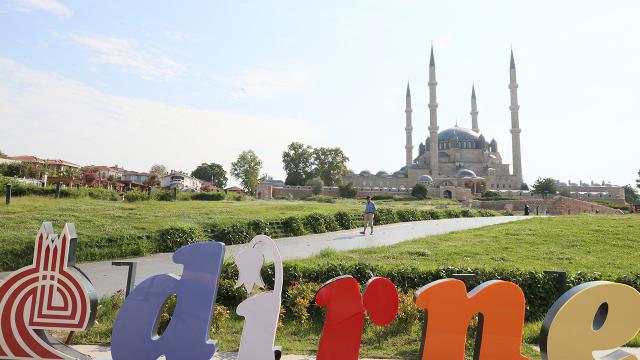 Selimiye Camisi'ne 5 ayda 2 milyon ziyaretçi akını
