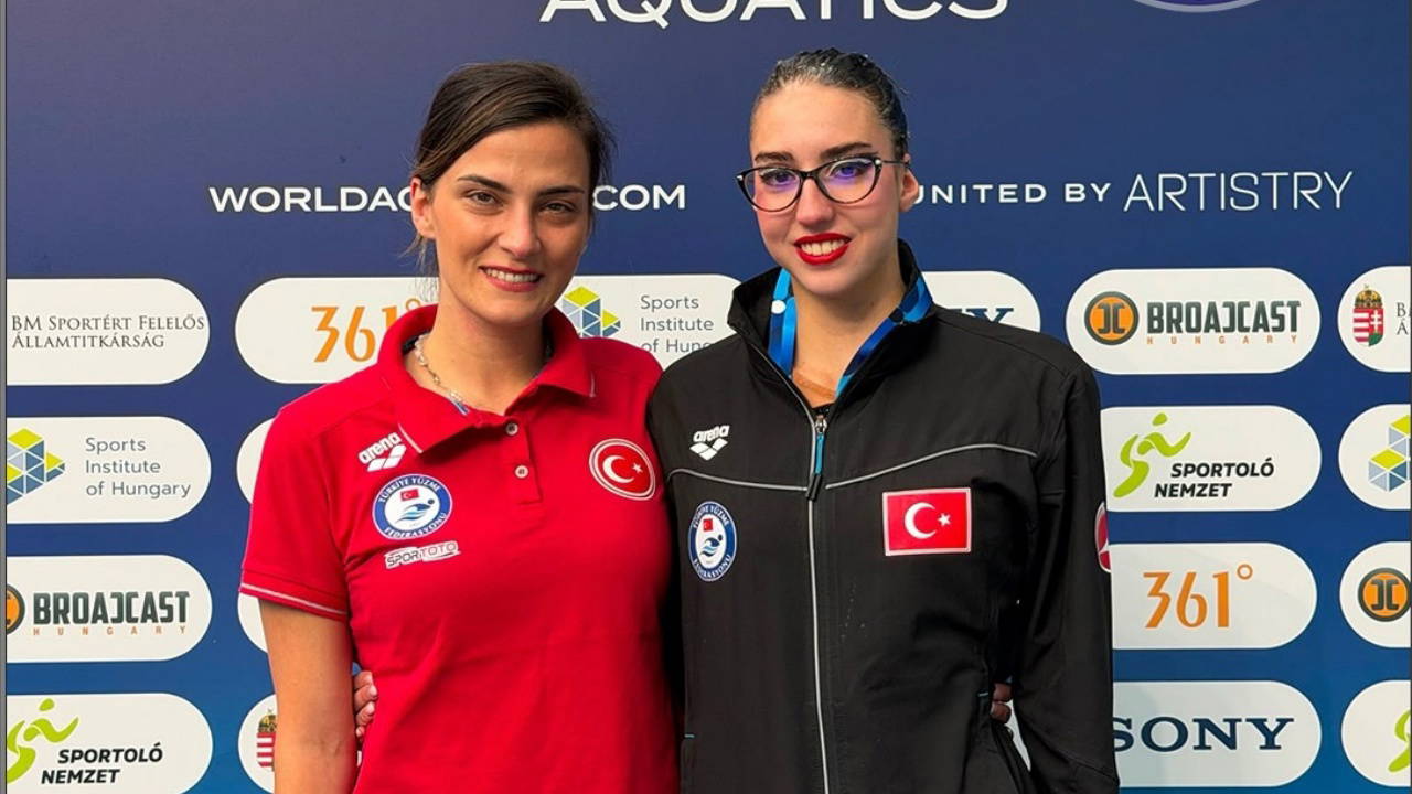 Selin Hürmeriç Dünya Gençler Artistik Yüzmede 9. Oldu