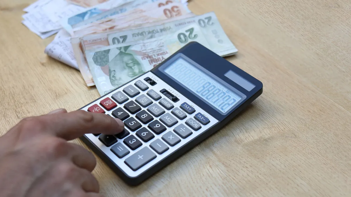Sendika ve oda başkanlarının milyonluk maaşları yeniden gündemde