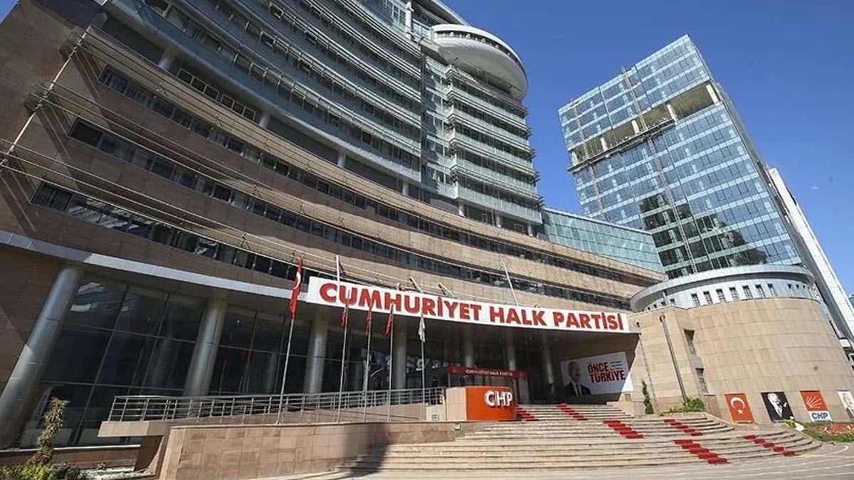 Şenkaya Belediye Başkanı Özcan, CHP'den İstifa Etti