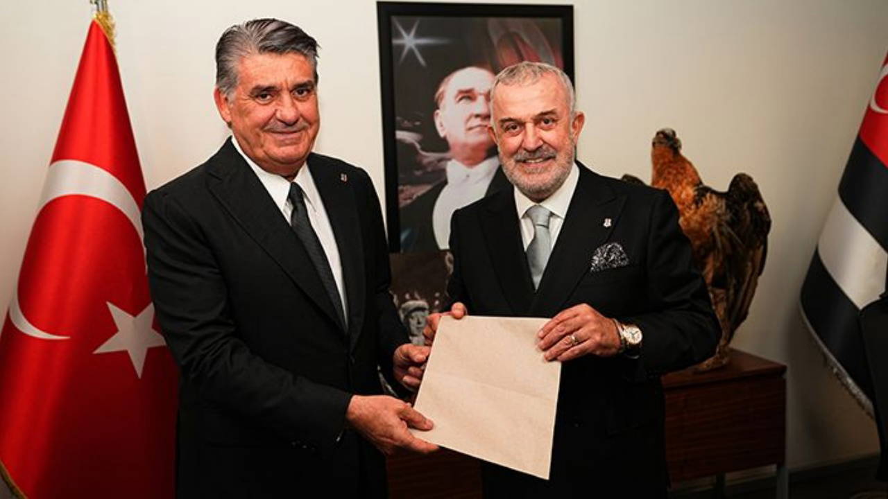 Serdal Adalı, Beşiktaş Yönetim Kurulu Aday Listesini Teslim Etti