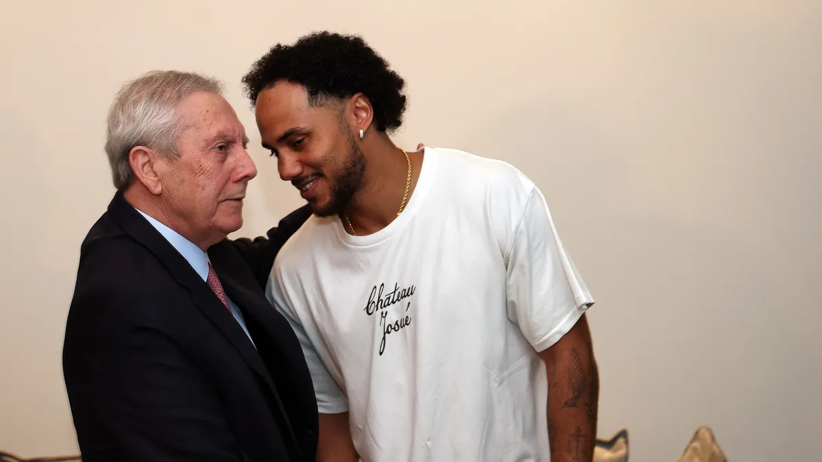 Shane Larkin ve Aziz Yıldırım Buluştu